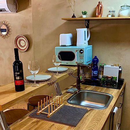 Boutique Apartment In Heart Of ハイファ エクステリア 写真