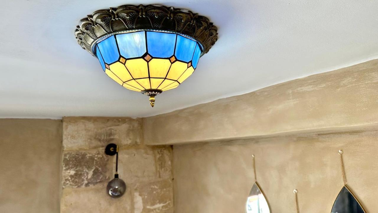 Boutique Apartment In Heart Of ハイファ エクステリア 写真