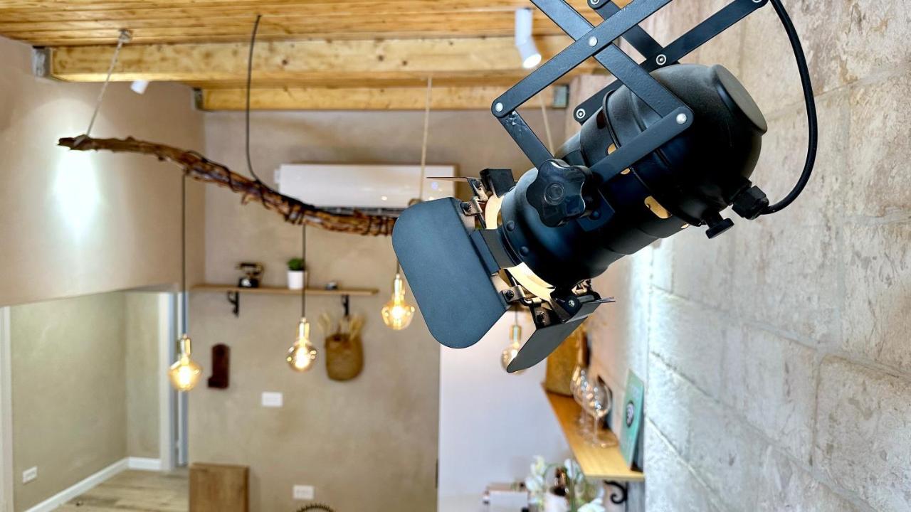 Boutique Apartment In Heart Of ハイファ エクステリア 写真