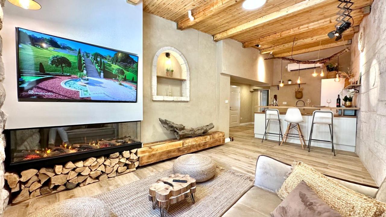 Boutique Apartment In Heart Of ハイファ エクステリア 写真
