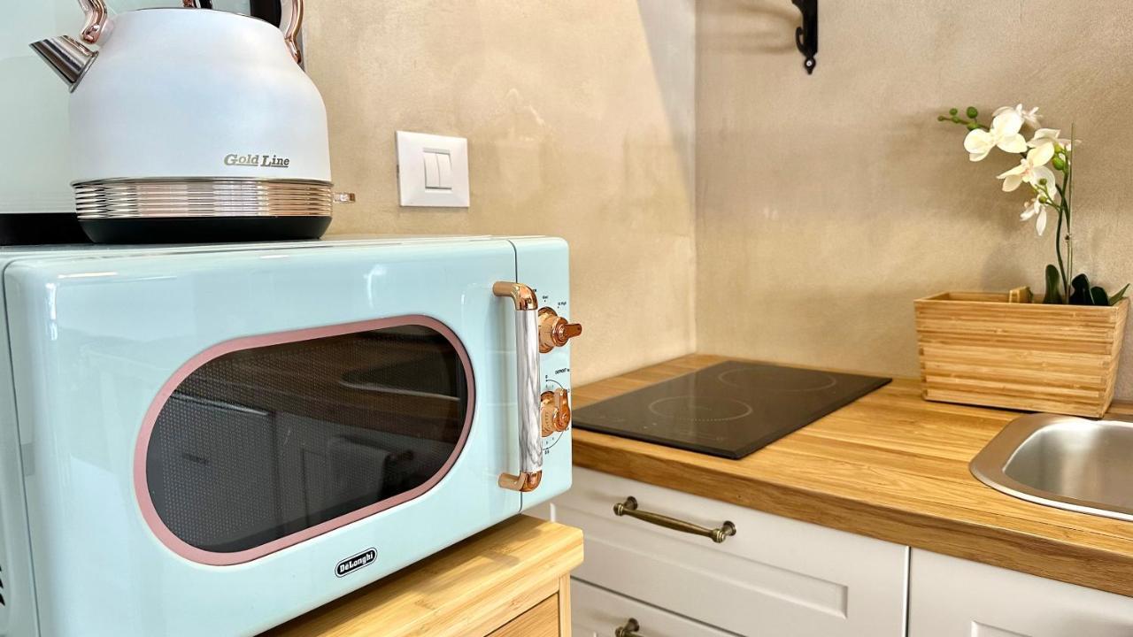 Boutique Apartment In Heart Of ハイファ エクステリア 写真
