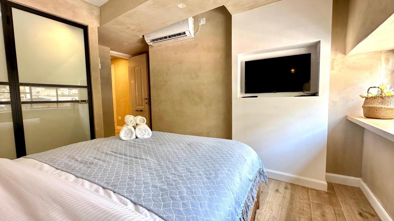 Boutique Apartment In Heart Of ハイファ エクステリア 写真