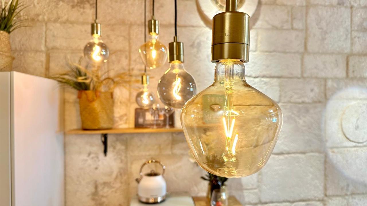 Boutique Apartment In Heart Of ハイファ エクステリア 写真