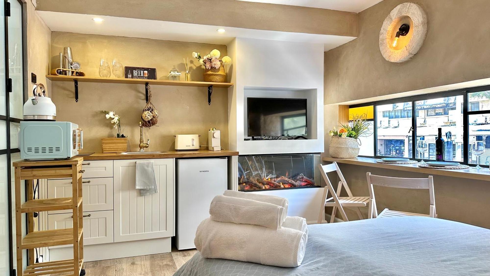 Boutique Apartment In Heart Of ハイファ エクステリア 写真